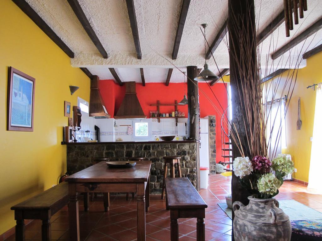 Maison d'hôtes Bisbis House à Porto Moniz Extérieur photo