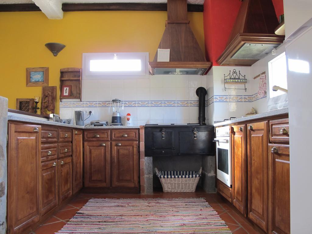 Maison d'hôtes Bisbis House à Porto Moniz Extérieur photo